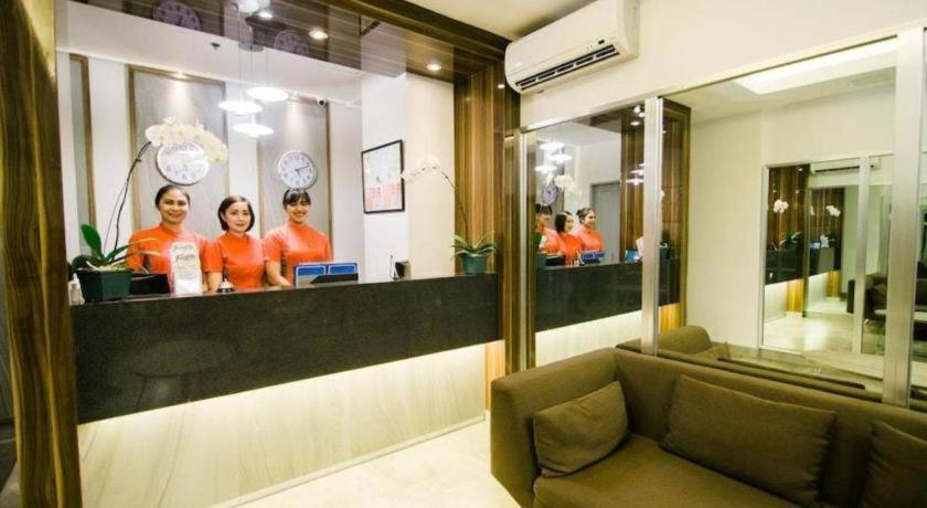 באגויו Travelite Express Hotel מראה חיצוני תמונה