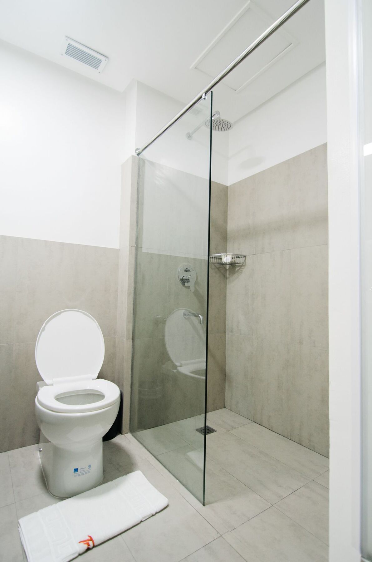 באגויו Travelite Express Hotel מראה חיצוני תמונה