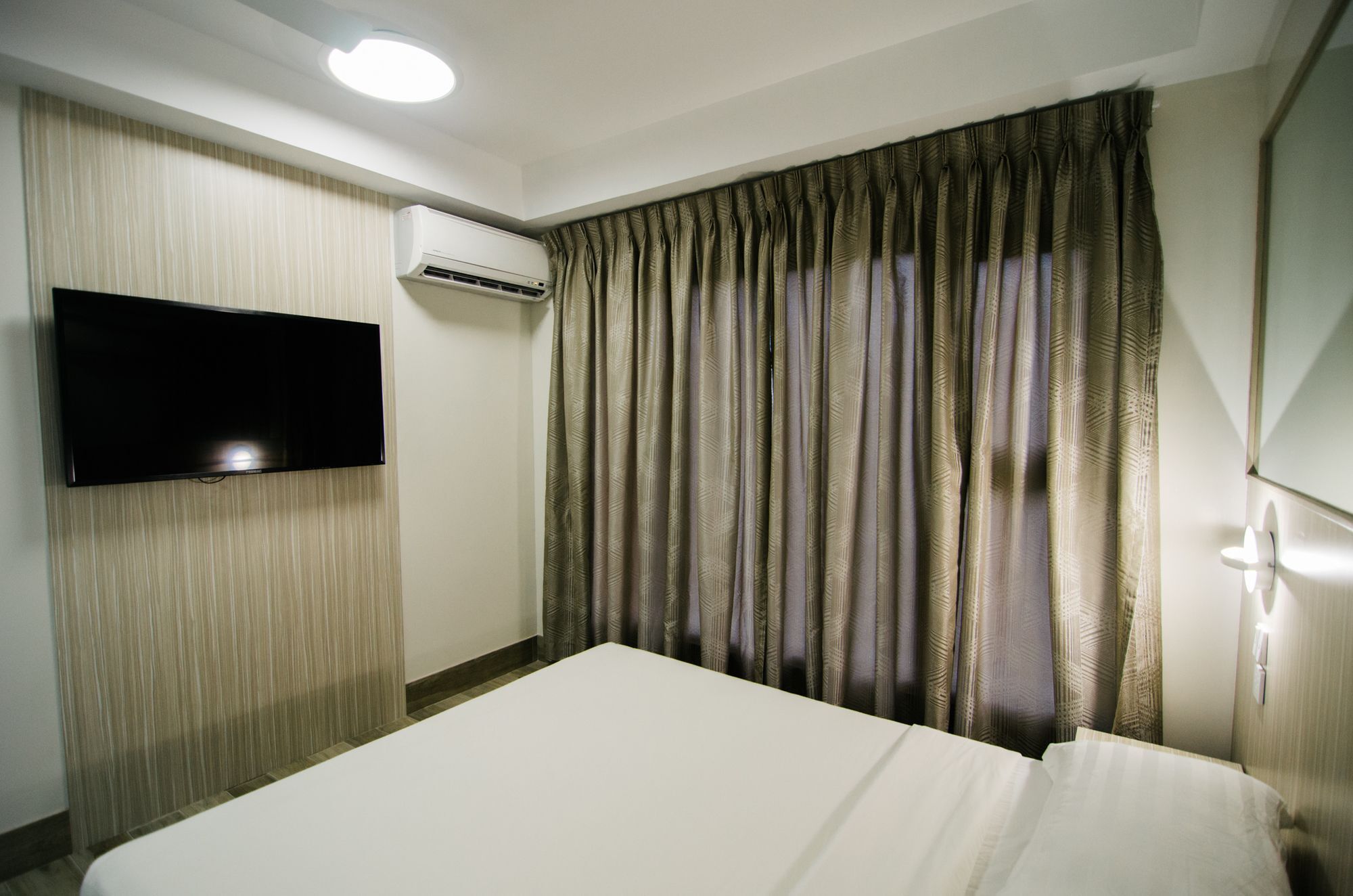 באגויו Travelite Express Hotel מראה חיצוני תמונה